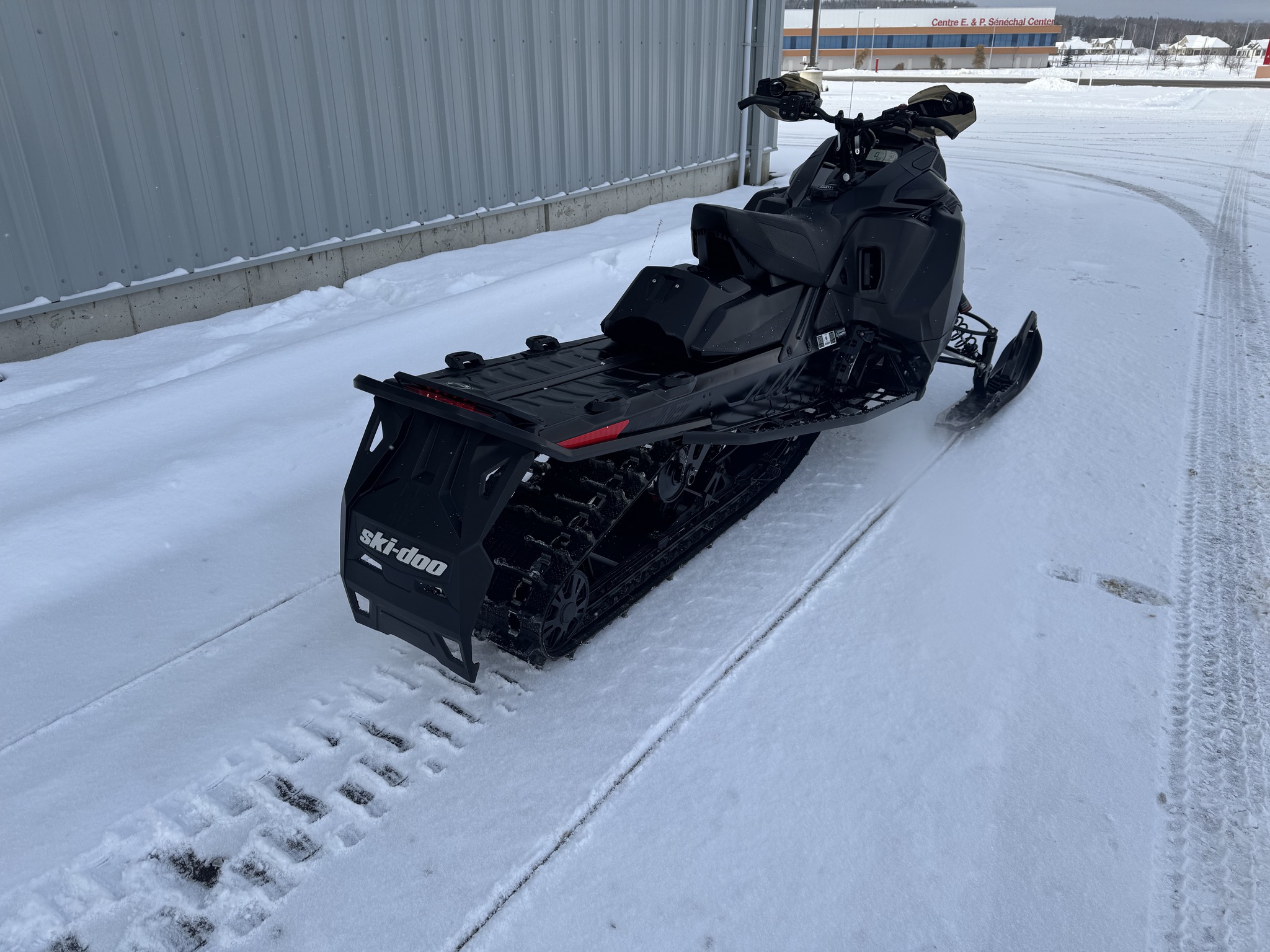 2024 Ski Doo Backcountry 850 XRS Image 8