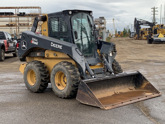 2023 John Deere 330G