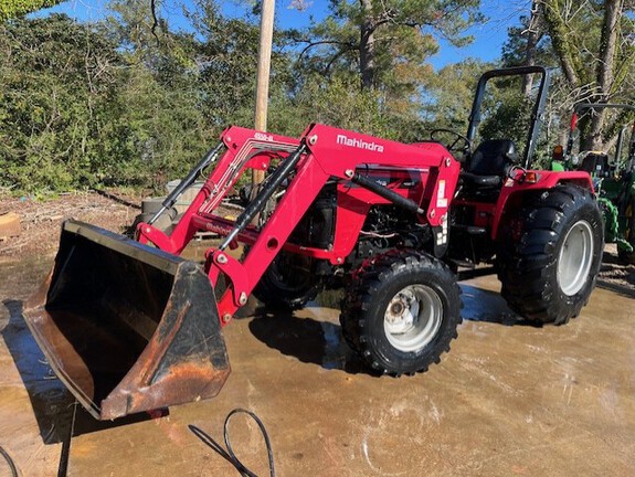 2015 Mahindra 4550 Photo 2