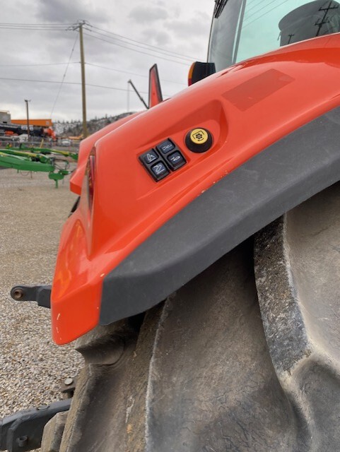 2018 Kubota M7 171 Image 9