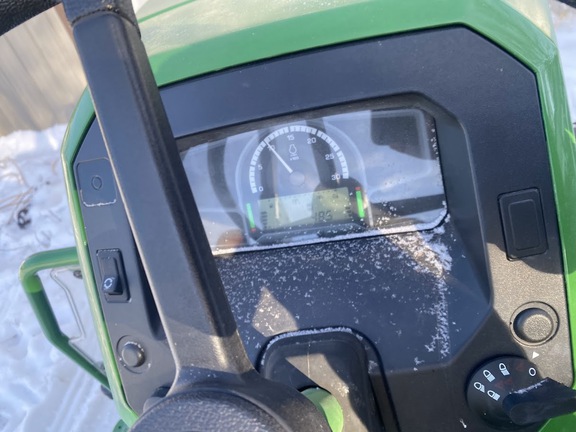 2024 John Deere 5050E - Photo9