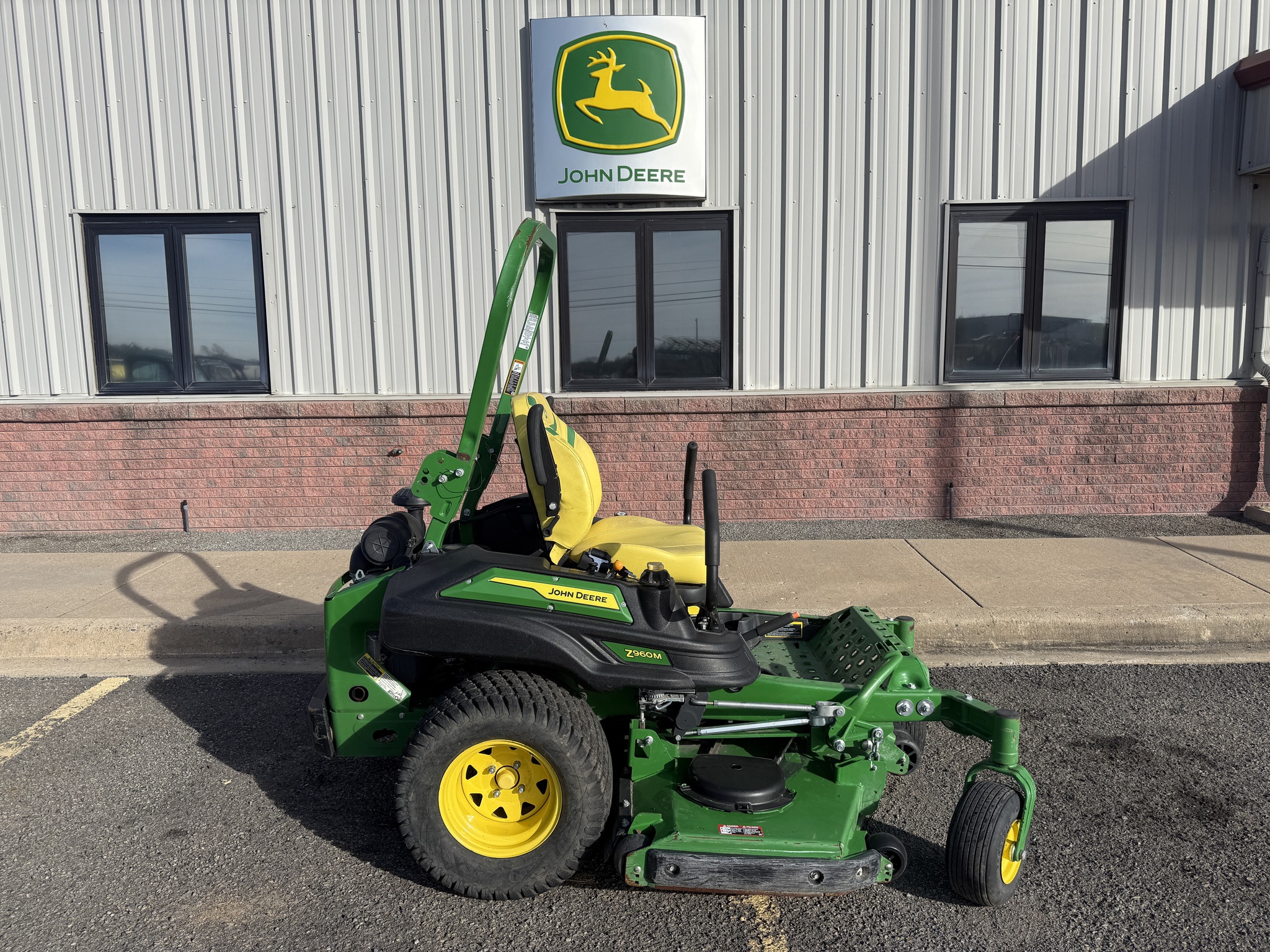 2023 John Deere Z960M Image 5