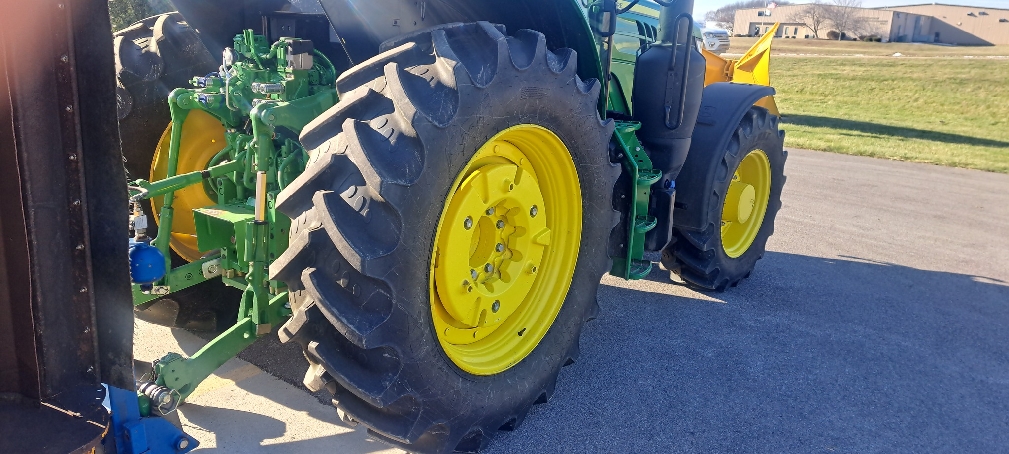 2023 John Deere 6145M Image 6