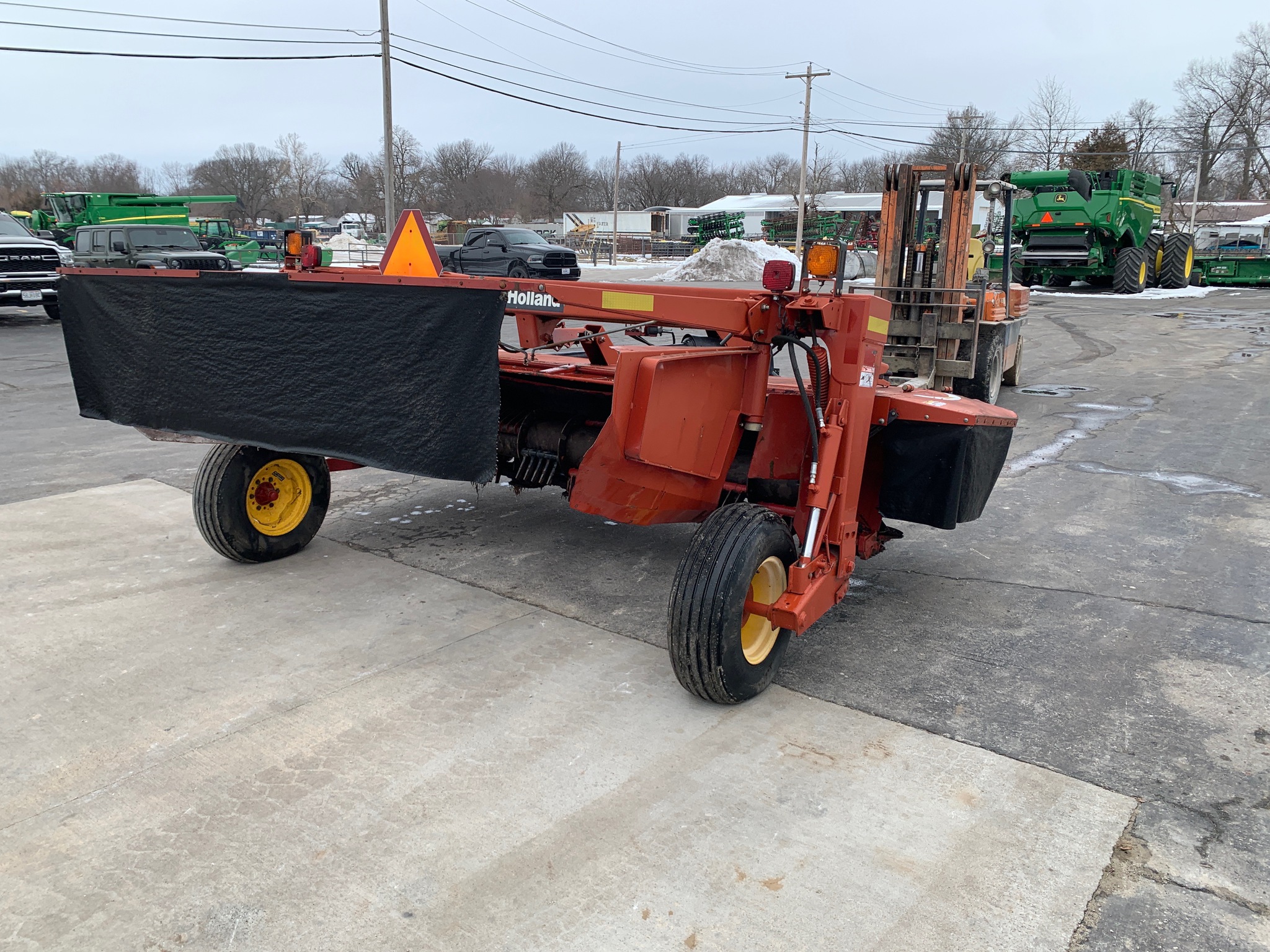  2006 New Holland 1412 at Heritage Tractor in Lamar, MO