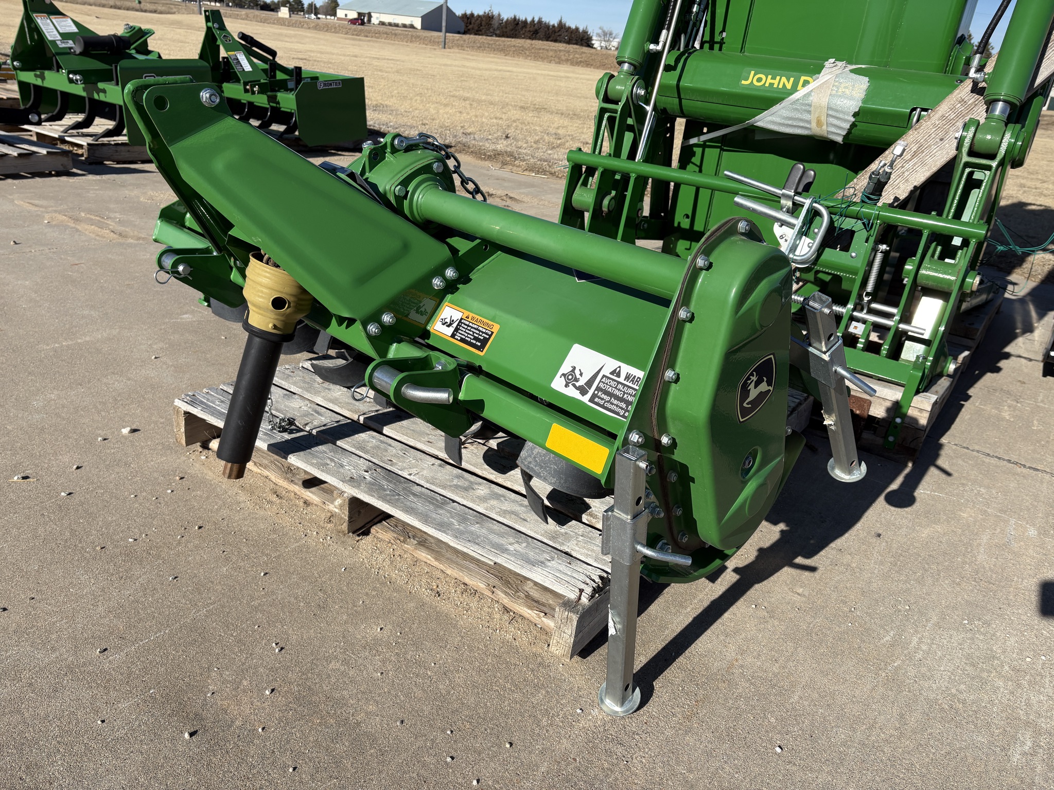 2022 John Deere 655 Image 1