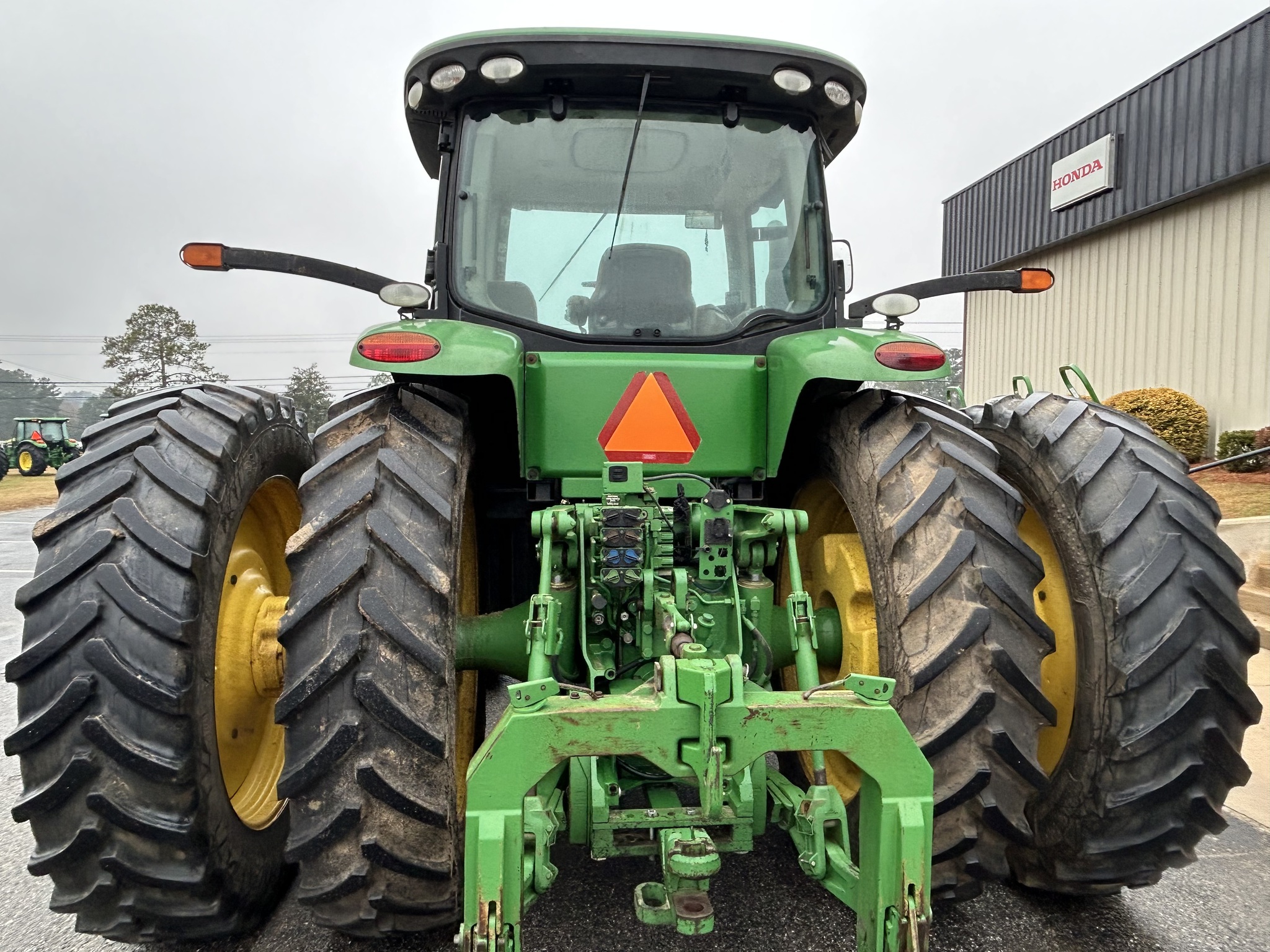 2012 John Deere 8335R Image 5