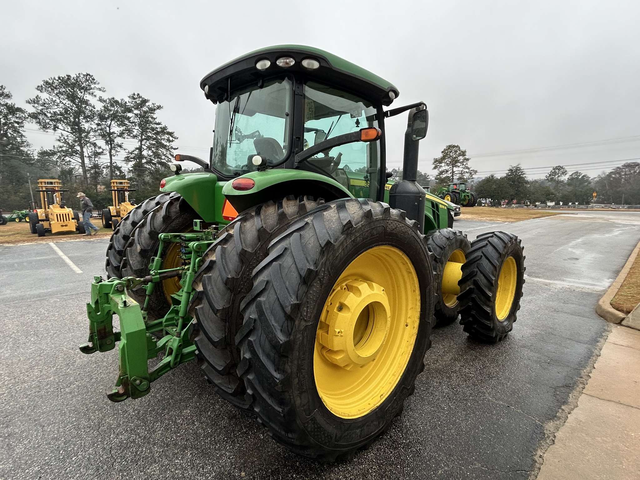 2012 John Deere 8335R Image 4