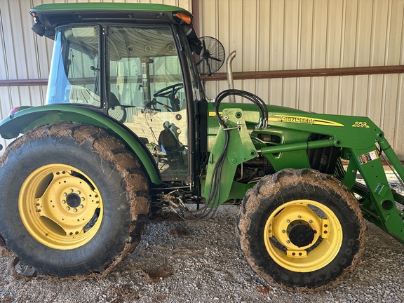 2011 John Deere 5101E Photo 3