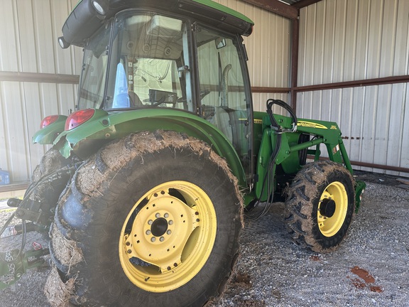 2011 John Deere 5101E Photo 5
