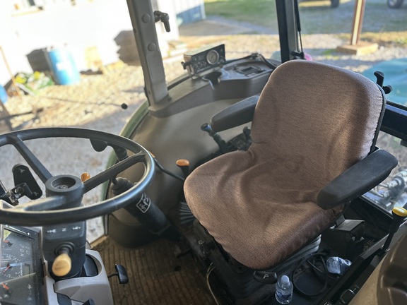 2011 John Deere 5101E Photo 8