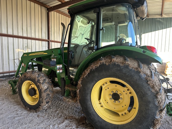 2011 John Deere 5101E Photo 10