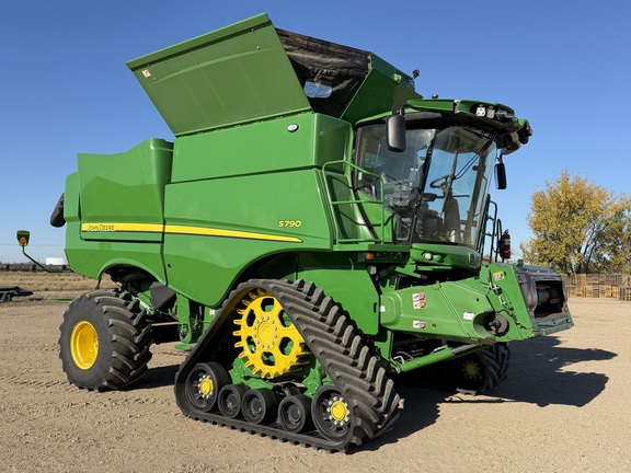  John Deere S790