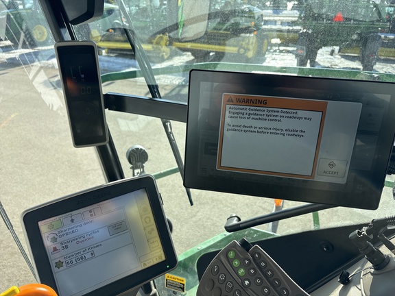 Used 2024 John Deere 9500 Self Propelled Forage Harvesters at Horizon Ag & Turf in Lloydminster, AB - Photo12