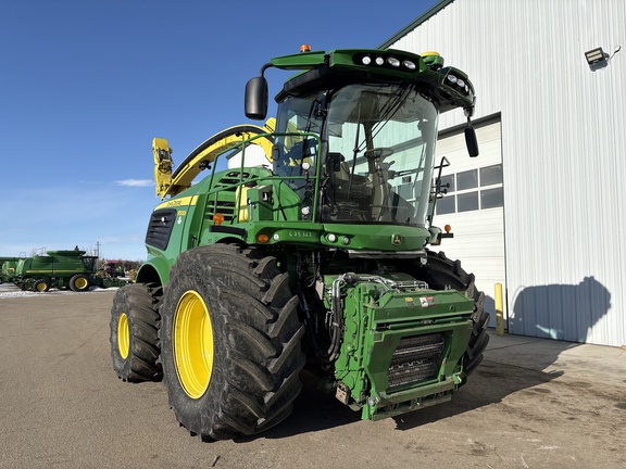 Used 2024 John Deere 9500 Self Propelled Forage Harvesters at Horizon Ag & Turf in Lloydminster, AB - Photo3