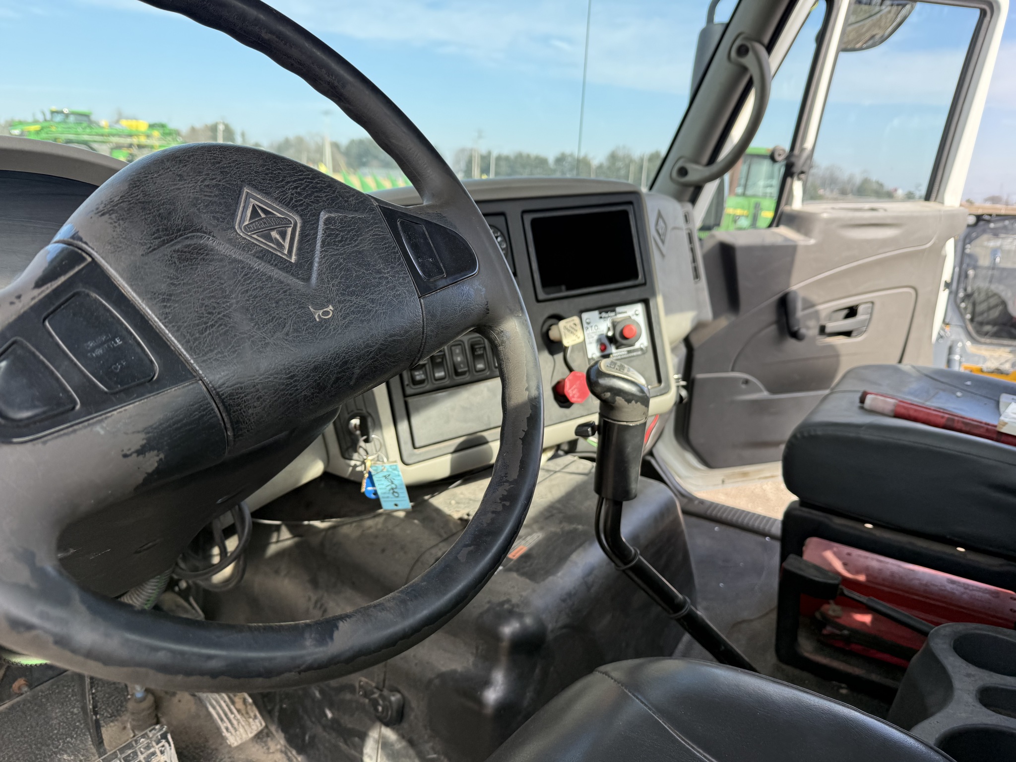 2010 International TK Image 12