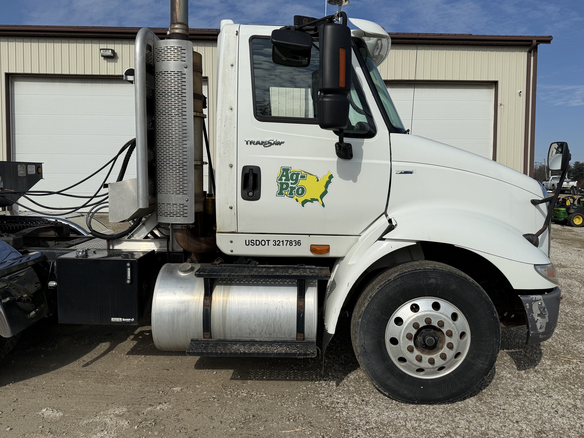 2010 International TK Image 2