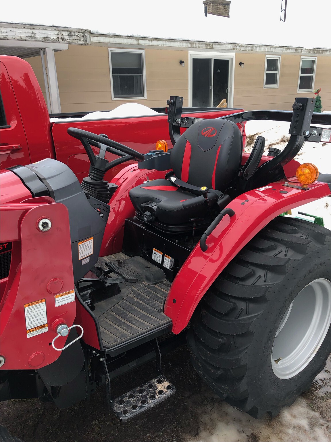 2024 Mahindra 2638 Image 1