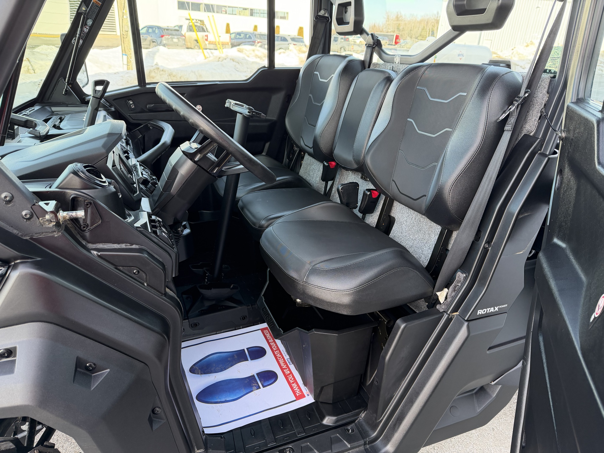 2023 Can-Am Defender XT HD10 Image 13