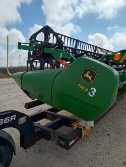 2022 John Deere 735D Image 1