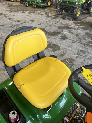 Photo of 2016 John Deere X330