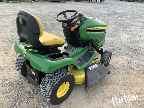 Photo of 2016 John Deere X330