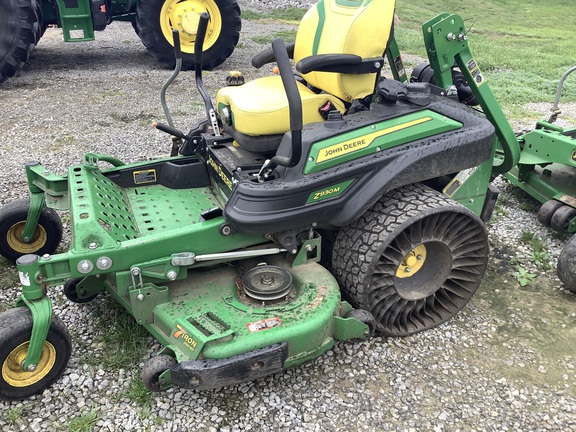 Photo of 2022 John Deere Z930M