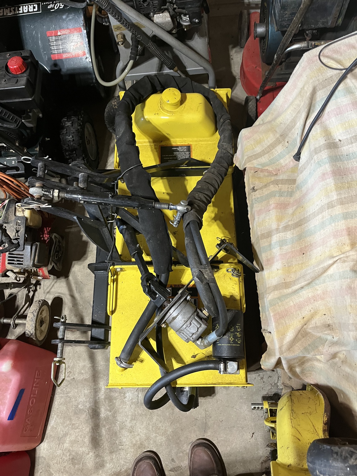 John Deere 42 HYD TILLER (X700) Image 3