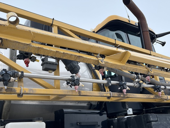 Used 2013 RoGator RG900 Self Propelled Sprayers at Horizon Ag & Turf in Falher, AB - Photo20