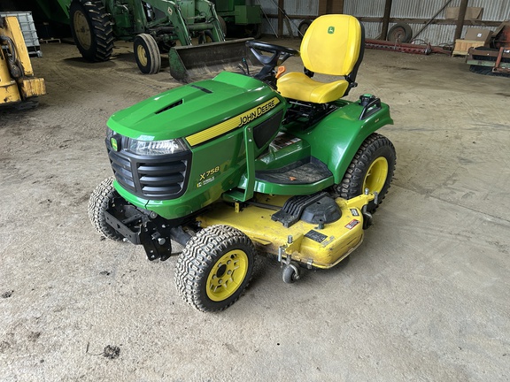 2021 John Deere X758 - Photo2