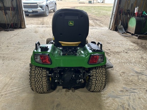 2021 John Deere X758 - Photo4