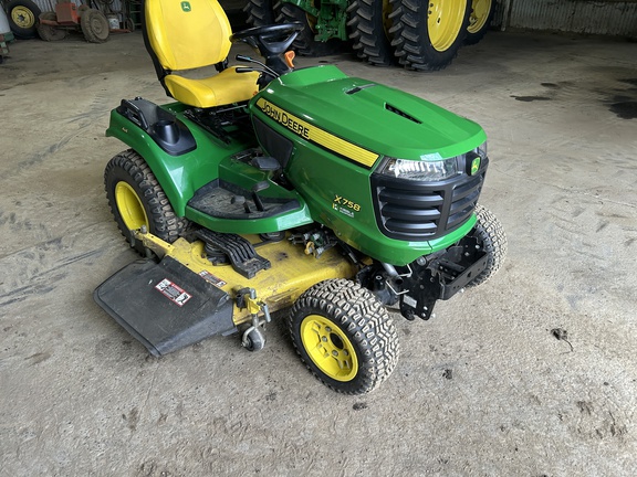 2021 John Deere X758 - Photo7