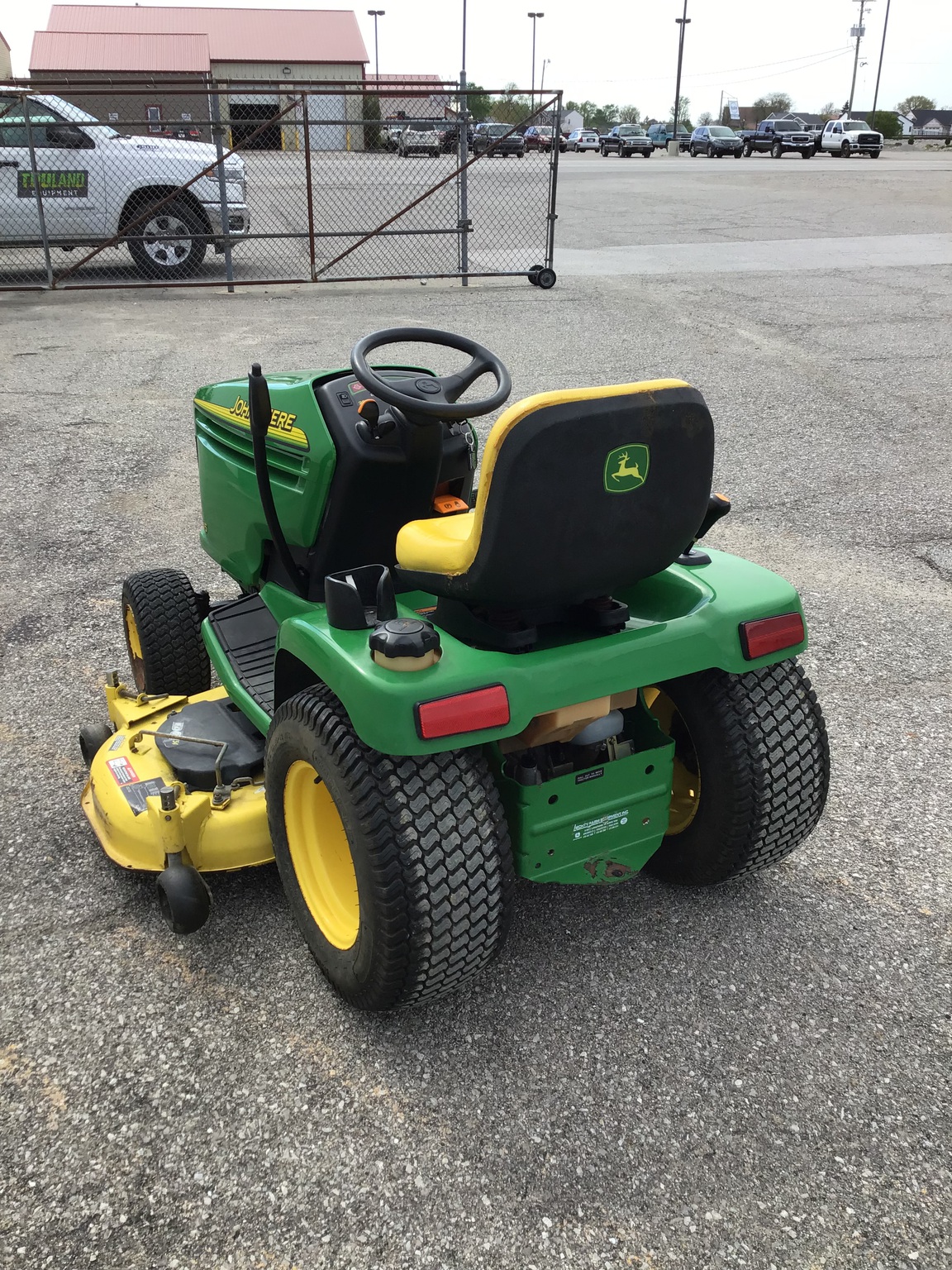 2003 John Deere GT245 Image 6