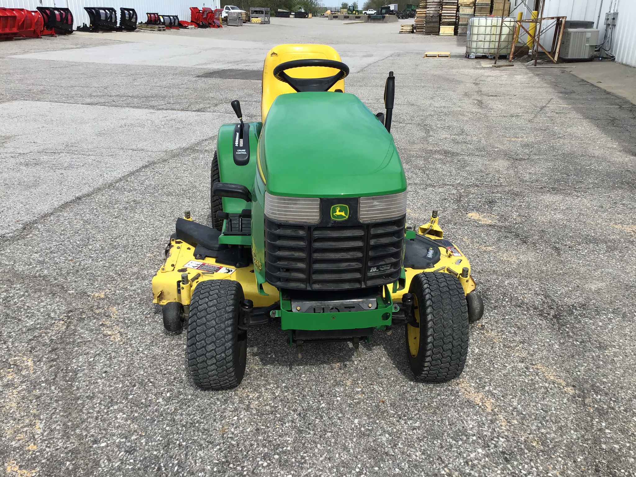 2003 John Deere GT245 Image 3