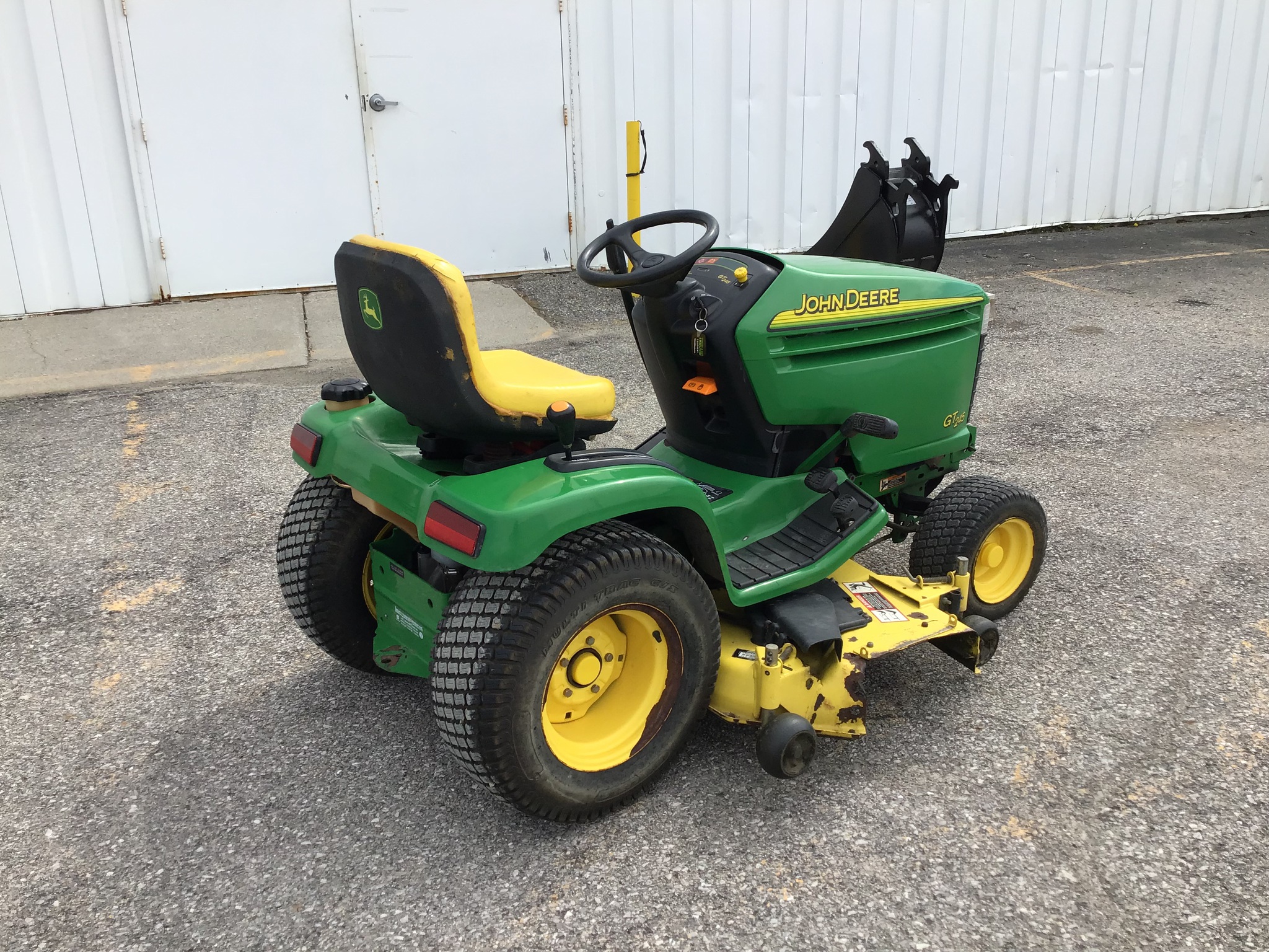 2003 John Deere GT245 Image 4