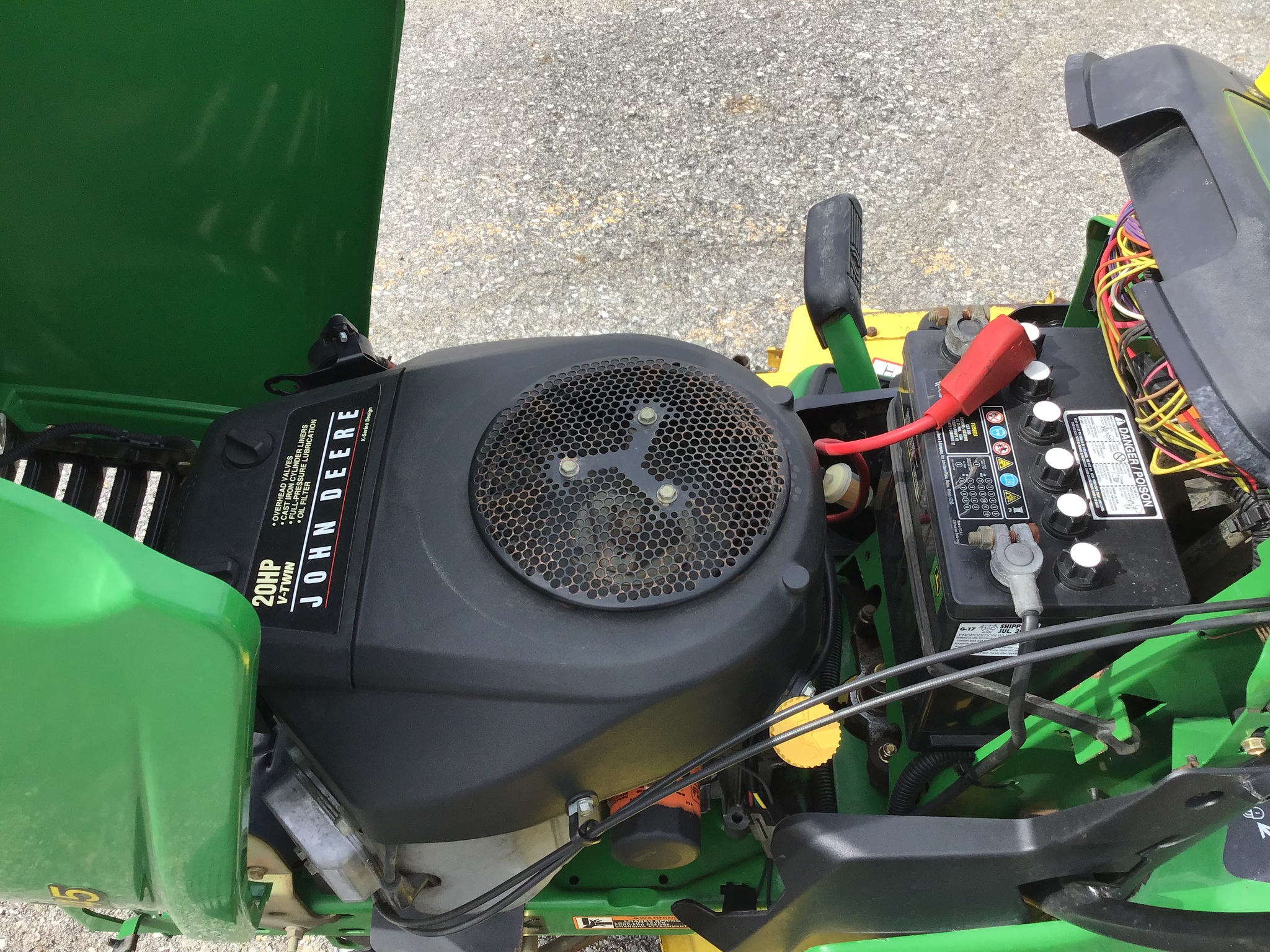 2003 John Deere GT245 Image 11
