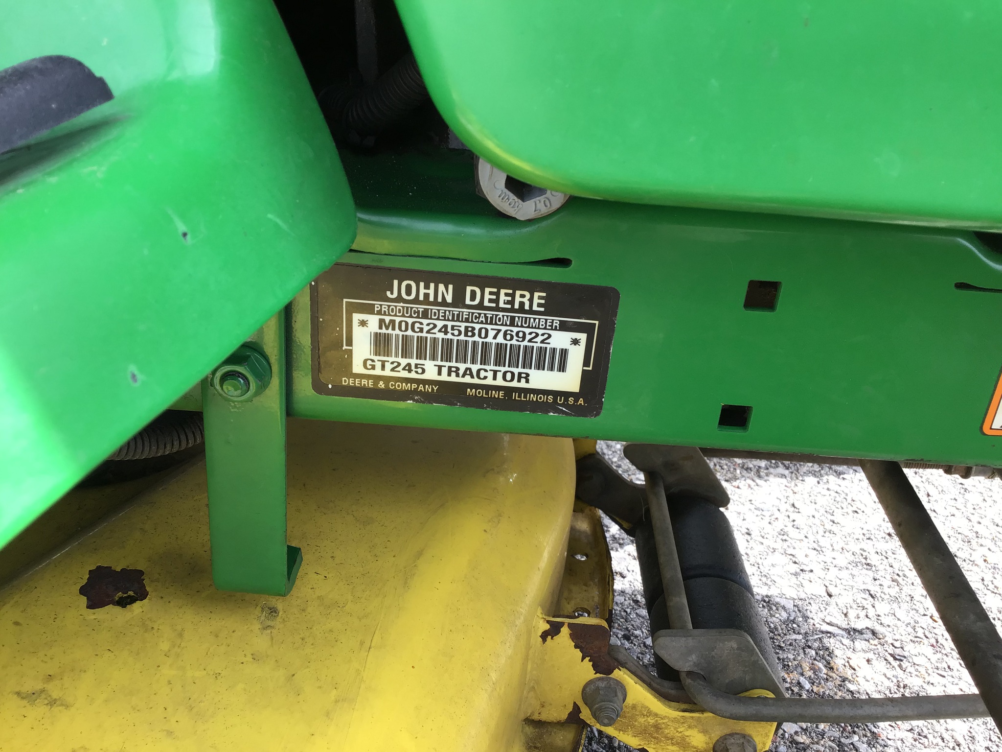 2003 John Deere GT245 Image 27