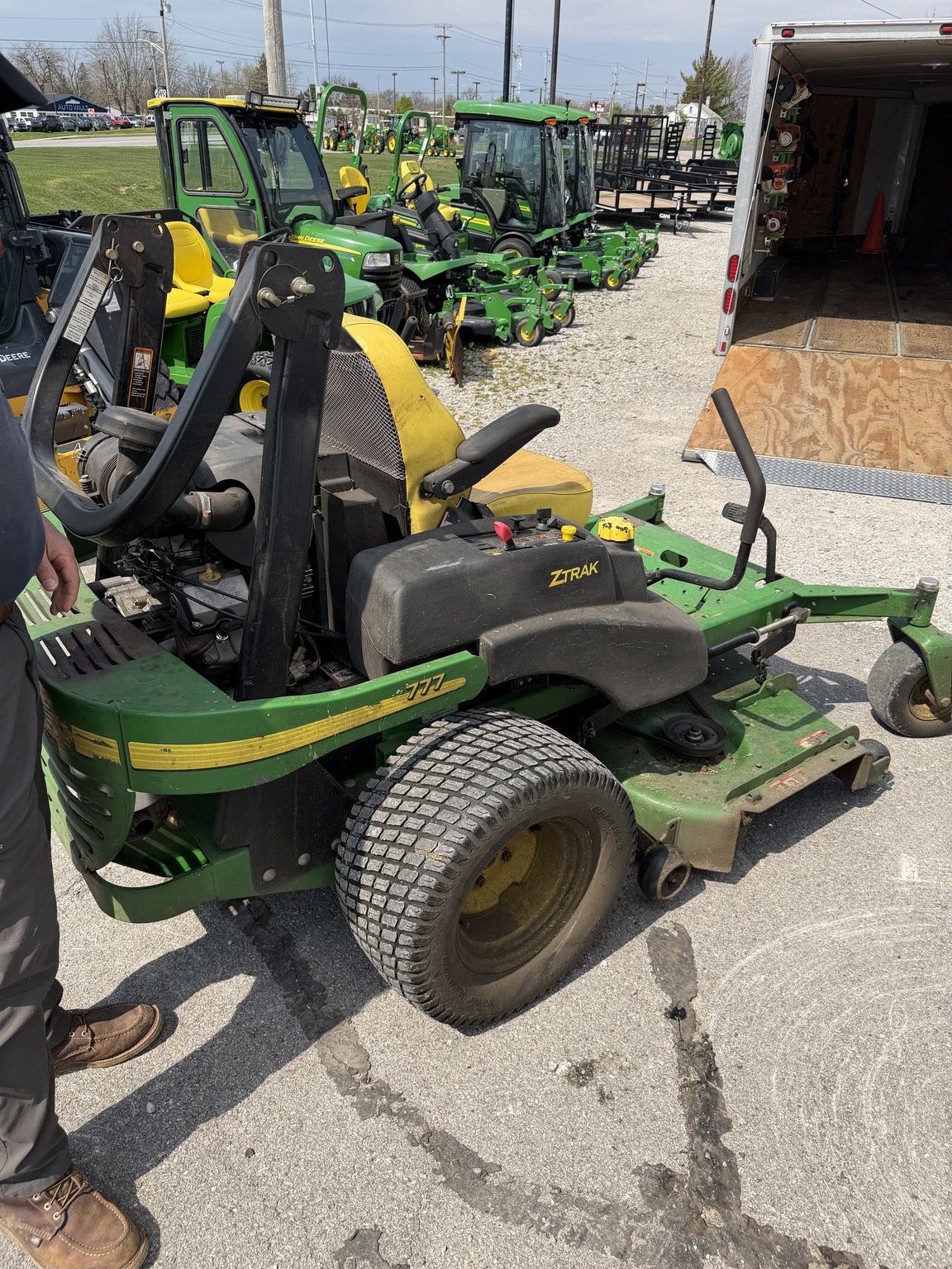 2006 John Deere 777 Image 4