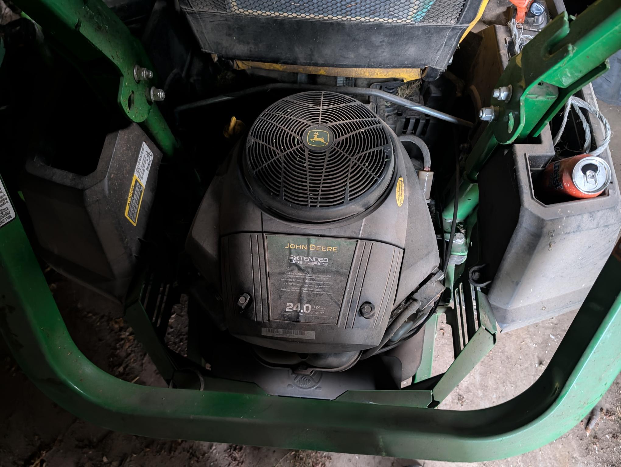 2022 John Deere Z515E Image 6