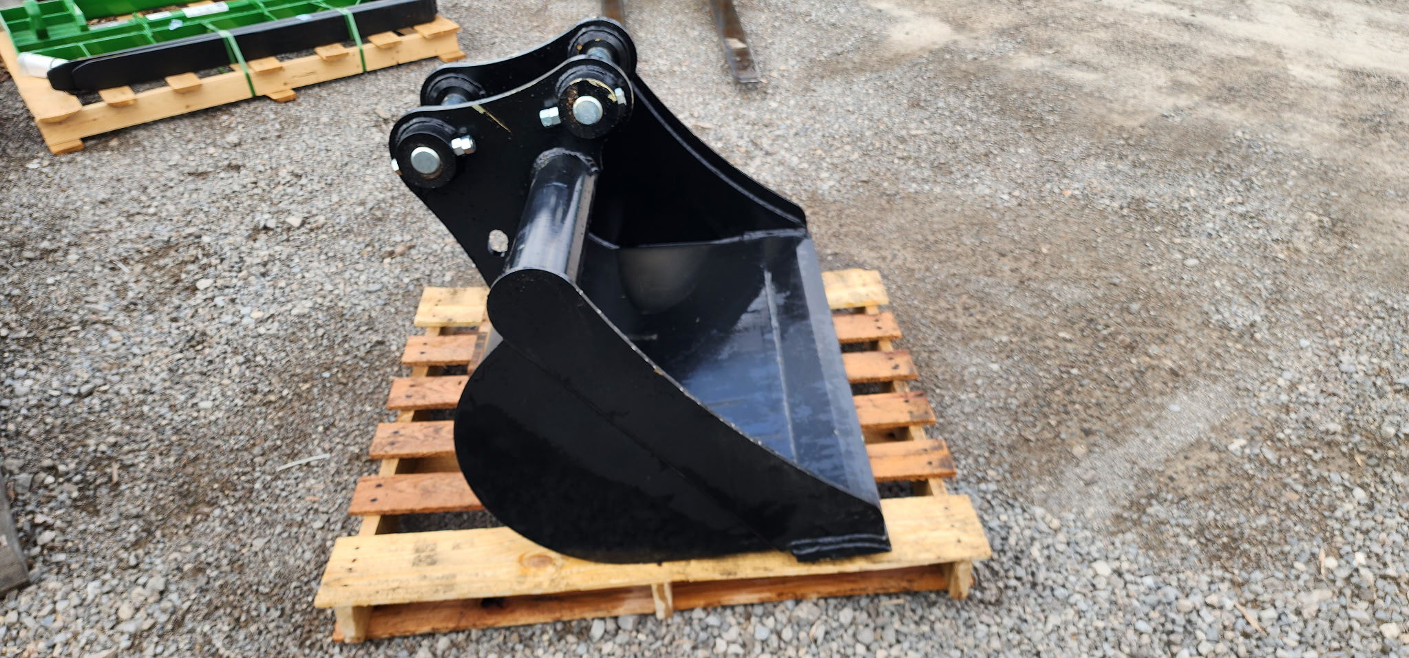 2025 John Deere BYT11918 42
