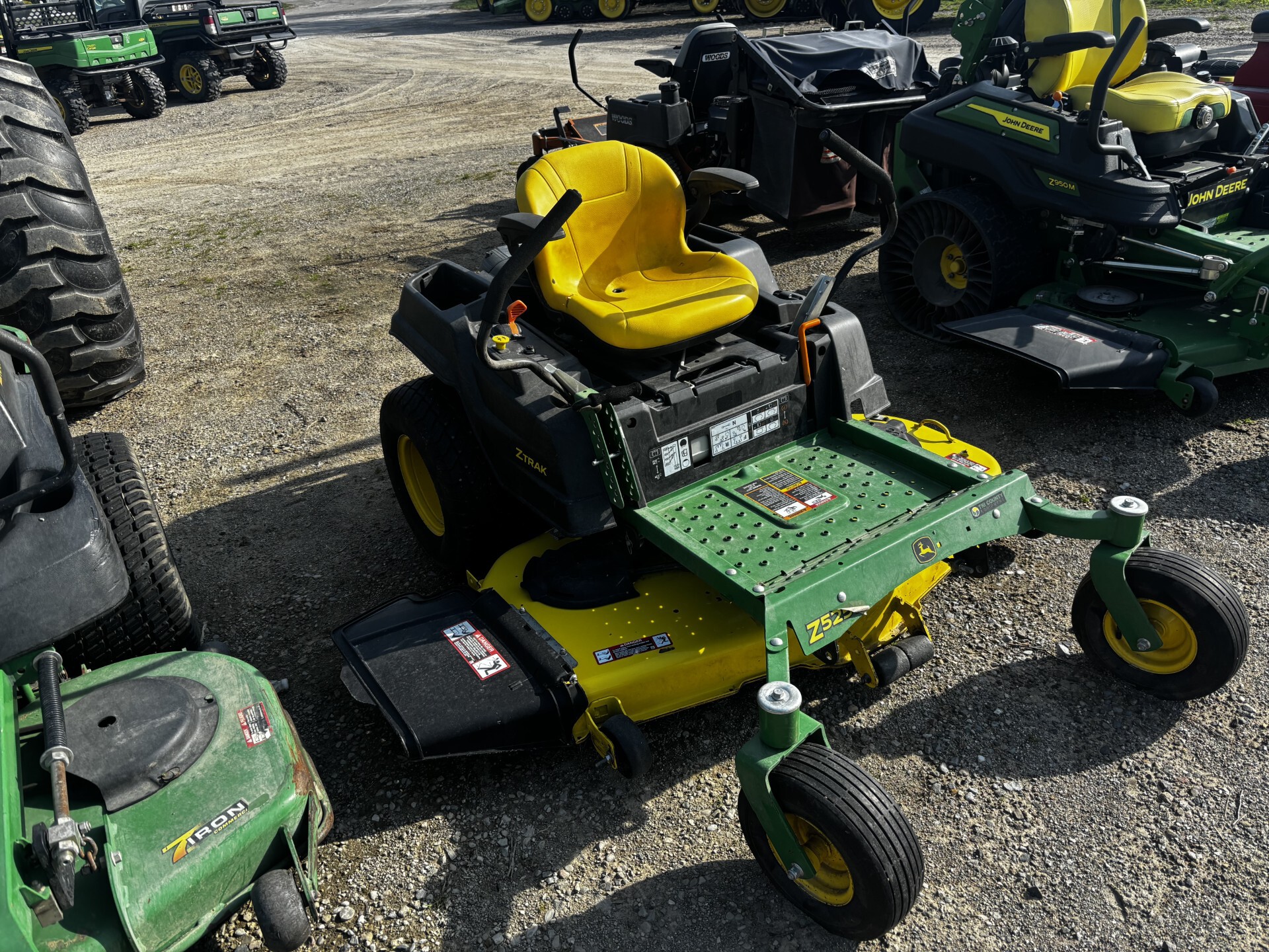 2020 John Deere Z525E Image 1