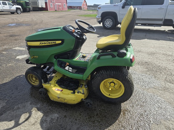  John Deere X540