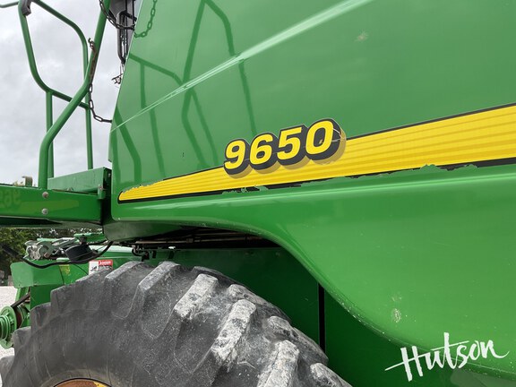 Photo of 2001 John Deere 9650W