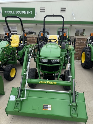 2025 John Deere 2032R - Photo2