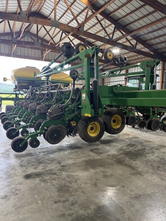 2010 John Deere DB60