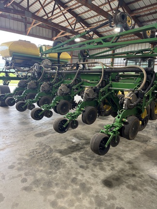 2010 John Deere DB60