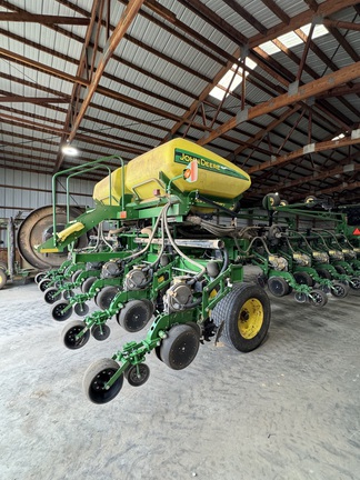 2010 John Deere DB60