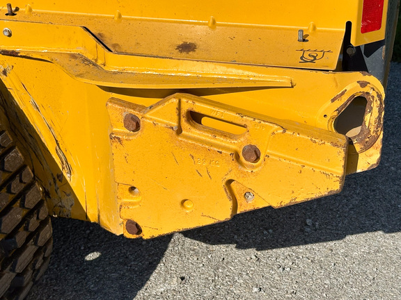 2021 John-Deere 325G