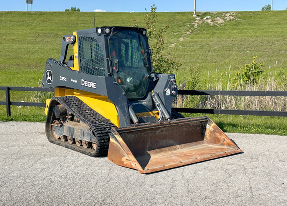 2021 John-Deere 325G