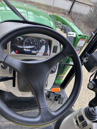 Used 2025 John Deere 3046R Compact Utility Tractors at Horizon Ag & Turf in Edmonton South, AB - Photo6