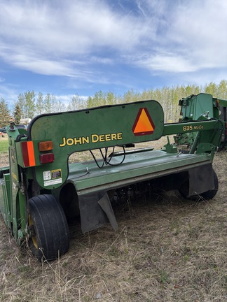Used 2012 John Deere 835 Mower Conditioners at Horizon Ag & Turf in Mayerthorpe, AB - Photo3
